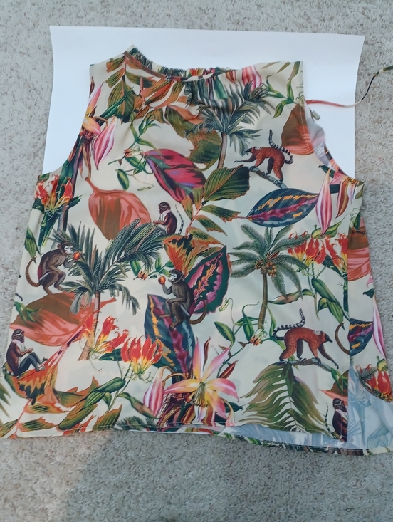 Liz Claiborne Tops - Tropical Print Sleeveless Blouse - Multicolor